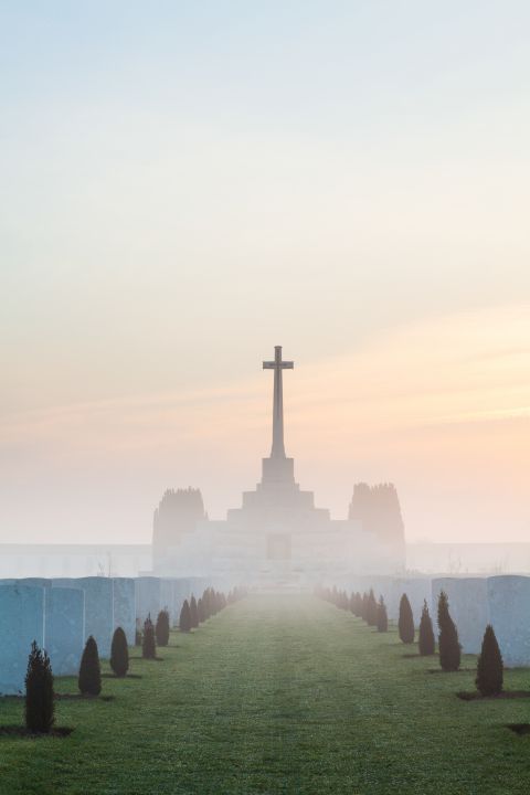 Begraafplaats Tyne Cot in de mist